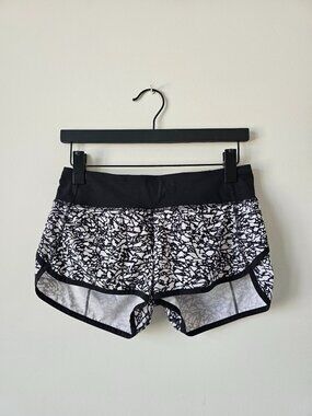 LULULEMON IBWB/BLK Black White Speed MR  2.5" Lined Shorts Size 4